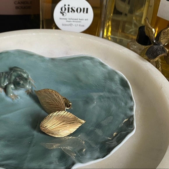 Very RARE Vintage Christian Dior leaf earrings for pierced ears - Picture 7 of 9